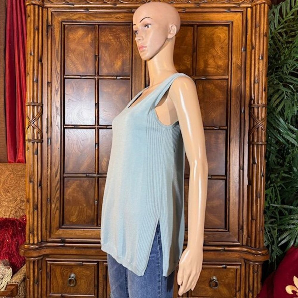 Marla Wynne Blue Side Ribbed Side Slit Sweater Tank